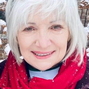 Meet your Posher, Tina